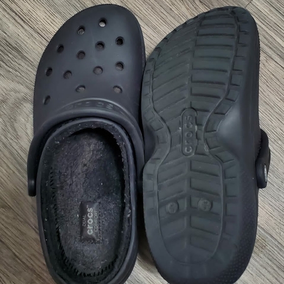 🌴CROCS Unisex FurLined Black Clogs Winter clogs.. Men's Size7 Women's Size9 - Picture 9 of 9